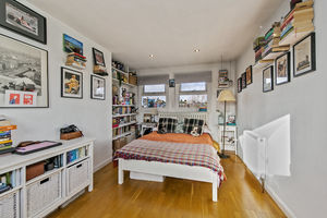 Bedroom- click for photo gallery